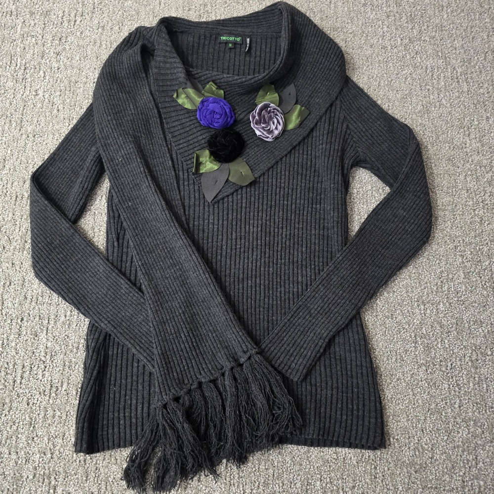Tricotto Womens M Sweater Scarf 3D Floral Charcoal Whimsigoth Art to Wear